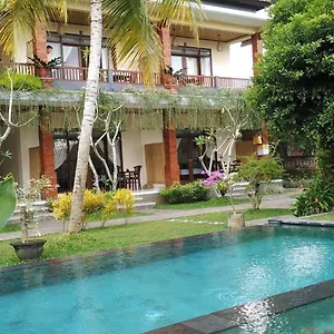 *** Gasthuis Nyoman Sandi Indonesië