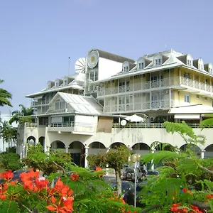 ** Otel Saint John Perse Guadeloupe