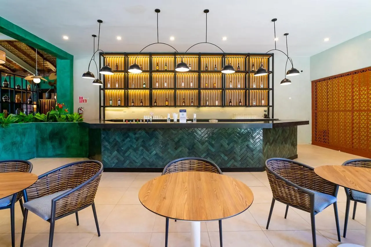 ***** Resort Tropical Deluxe Princess Punta Cana Dominicaanse Republiek