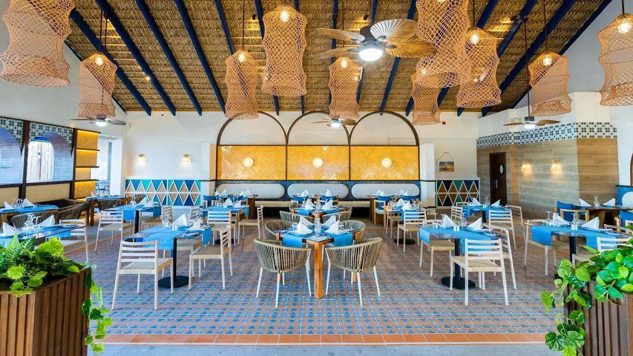 Tropical Deluxe Princess Punta Cana 5*,  Dominicaanse Republiek